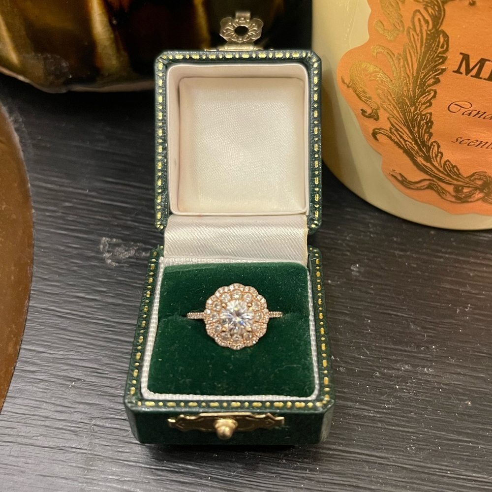 Olive Avenue Jewelry Eloise Moissanite Ring